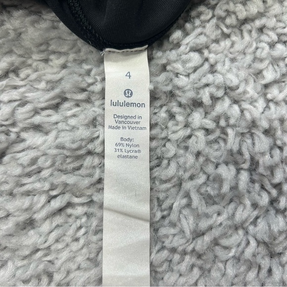 Lululemon Leggings Womens 4 Wunder Under Crop Hi Rise Classic Activewear Fitness - Picture 4 of 8